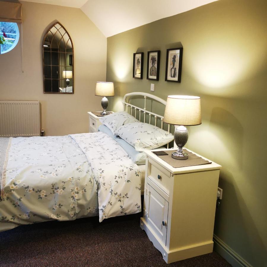 Rooms By The River At Glan Aber Cynwyd ภายนอก รูปภาพ
